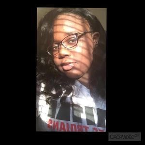 Meet your Posher, Lakia